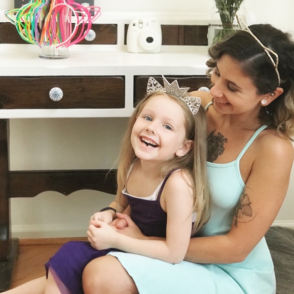 Meet your Posher, Kristen - Picture 3 of 4